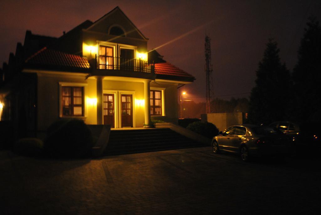 Zielony Dworek Czestochowa Exterior photo